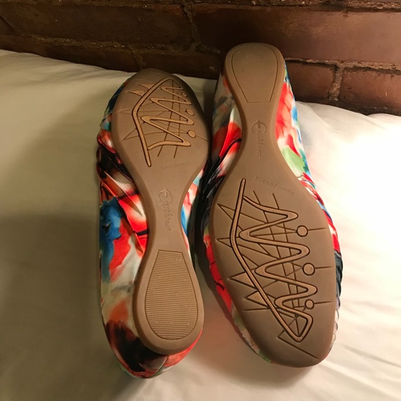 ⭐️NEW Earthies Vanya multi-colored small wedge - Picture 5 of 7